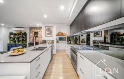 5 Blackhazel Crescent, Clyde North, Vic 3978