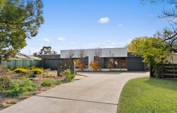 1/4 Jindivik Place, Scullin, ACT 2614