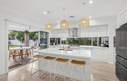 60A Waratah Road, Wentworth Falls, NSW 2782