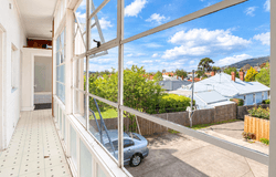 1/54 Duke Street, Sandy Bay, Tas 7005