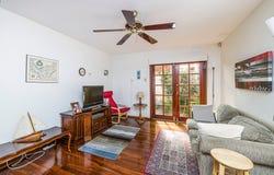 2/13 Lockhart Street, Como, WA 6152