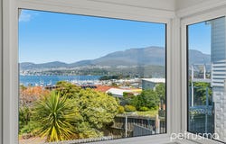 56 Malunna Road, Lindisfarne, Tas 7015