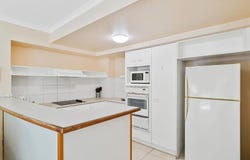 32/1 University Drive, Robina, Qld 4226