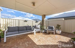 35 Lascelles Circus, Lakelands, WA 6180