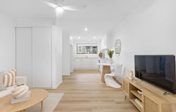 5/1326 Gold Coast Highway, Palm Beach, Qld 4221