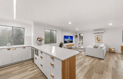 3/24-26 Proud Street, Labrador, Qld 4215
