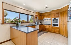 130 Andersons Creek Road, Doncaster East, Vic 3109