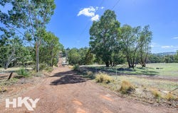 252 CREST HILL ROAD, Mooliabeenee, WA 6504