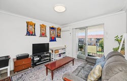 39/303 Harborne Street, Glendalough, WA 6016