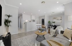 10/10 Helpmann Street, Bonython, ACT 2905