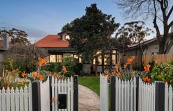 6 Iona Avenue, Brighton, Vic 3186