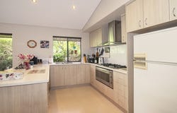 8 Sandalwood Drive, Margaret River, WA 6285