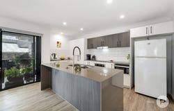 2/9 Nichols Avenue, Beerwah, Qld 4519