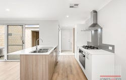 17 Lowlands Road, Two Rocks, WA 6037
