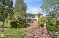 4 Ogilvie Place, Garran, ACT 2605