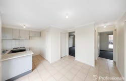 3/28-34 Phillips Street, Melton South, Vic 3338