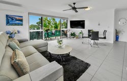 Unit 6/9-11 Baker Avenue, Labrador, Qld 4215