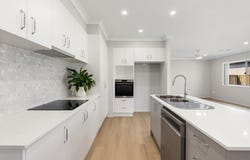 20 Turton Circuit, Highfields, Qld 4352