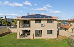 60 Golden Bear Drive, Arundel, Qld 4214