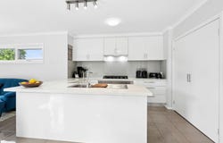 2 Karrakatta Grove, Highton, Vic 3216