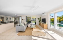 22 Dallow Crescent, Helensvale, Qld 4212