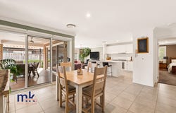 2 Dengate Close, Elderslie, NSW 2570