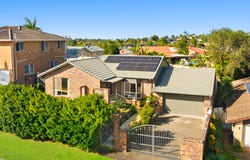 5 Masters Street, Arundel, Qld 4214
