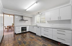 10 A V Green Street, Armidale, NSW 2350