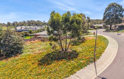 7B Davey Close, Flora Hill, Vic 3550