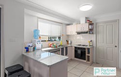 8 Stanley Close, Tamworth, NSW 2340