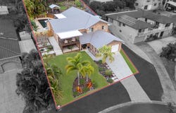 15 Darnel Street, Elanora, Qld 4221