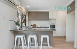 5/68 Bicentennial Drive, Jerrabomberra, NSW 2619
