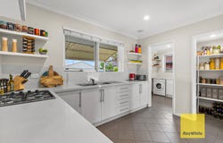 27 Glyndebourne Avenue, Thornlie, WA 6108
