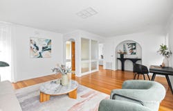 4 Madigan Crescent, Mill Park, Vic 3082