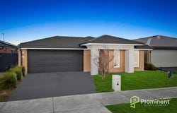 16 Pablo Drive, Clyde North, Vic 3978