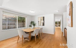 10 Blenheim Avenue, Mont Albert, Vic 3127