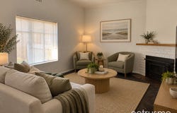 29 Beach Road, Lindisfarne, Tas 7015