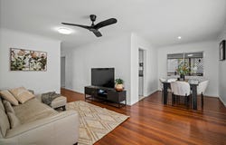 15 Yvonne Street, Yeronga, Qld 4104