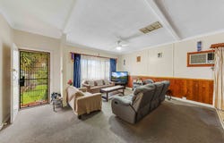 33 Leslie Mcintyre Avenue, Salisbury Downs, SA 5108