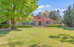 422 Laffing Waters Lane, Laffing Waters, NSW 2795