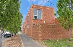 1/5 Douglas avenue, St Albans, Vic 3021