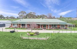102 Merri View Road, Woodford, Vic 3281