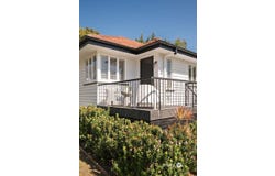 93 Murton Avenue, Holland Park, Qld 4121