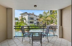 209/392 Marine Parade, Labrador, Qld 4215