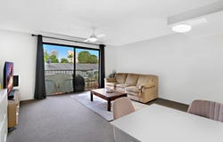 4/21 Huth Street, Labrador, Qld 4215