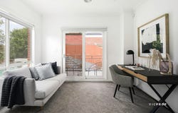 21 Zoe Circuit, Northcote, Vic 3070