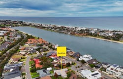 18 Beeston Way, West Lakes, SA 5021
