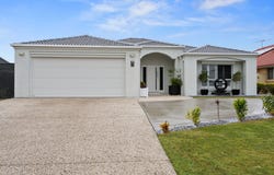 25 Island Parade, Banksia Beach, Qld 4507