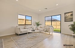 8 Fossicker Street, Fraser Rise, Vic 3336