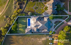 34 Greg Norman Drive, Sanctuary Lakes, Vic 3030